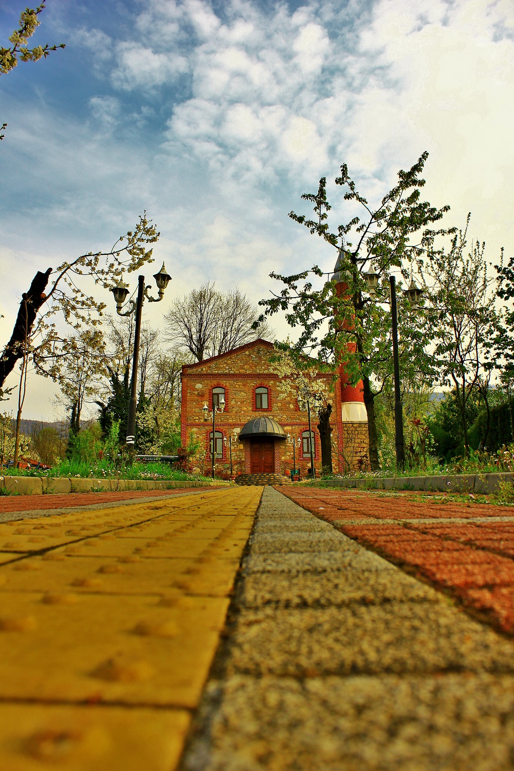 İKİNCİ bakış Derya Yiğen